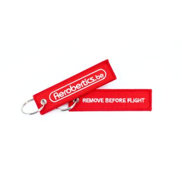 Aerobertics „REMOVE BEFORE FLIGHT” Kulcstartó (1db)